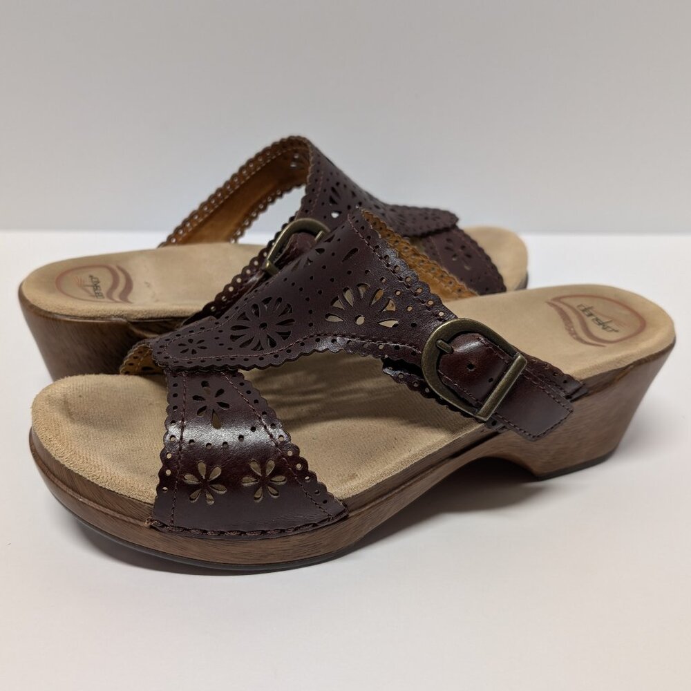 Dansko Sapphire Veg-Tan Amber Sandals